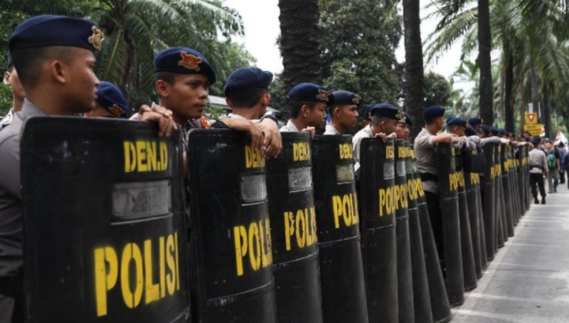 1.600 Personel Polisi Disiagakan Jaga Demo BEM SI di Patung Kuda